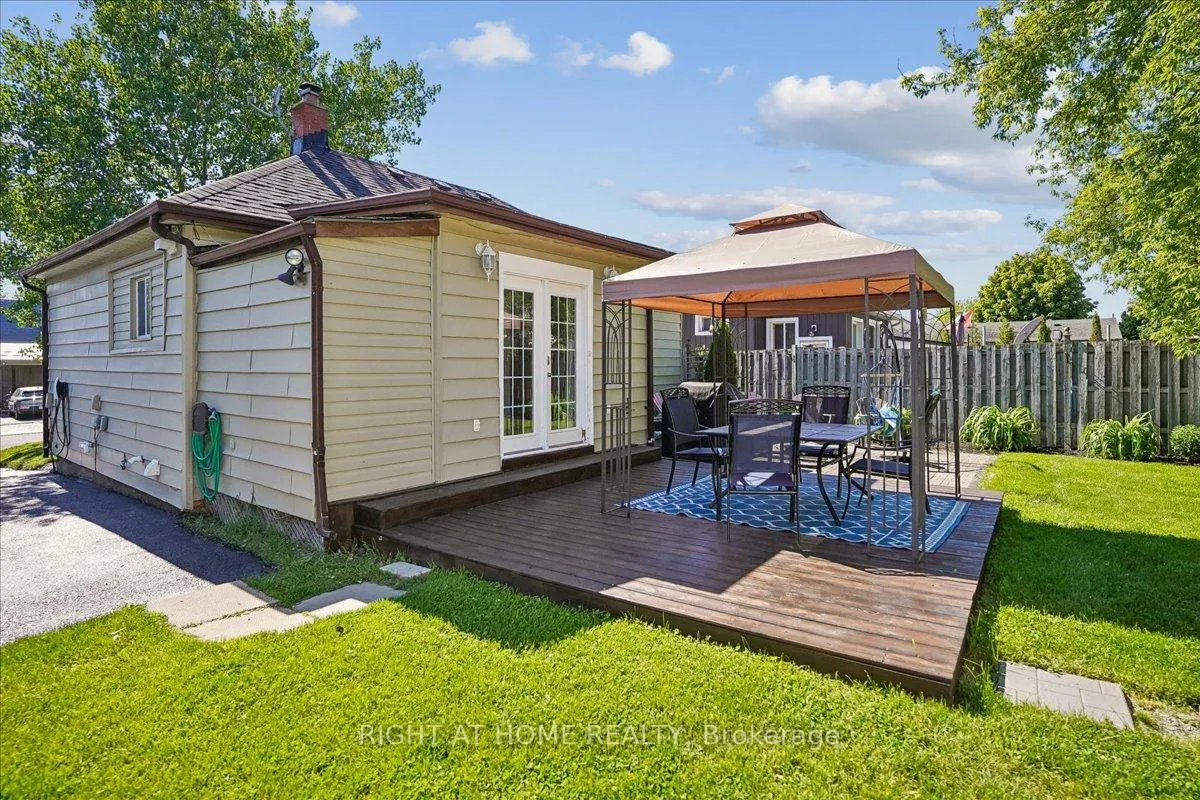 Photo 29 of 809 Rowena Street, Oshawa, Lakeview — HOMEH