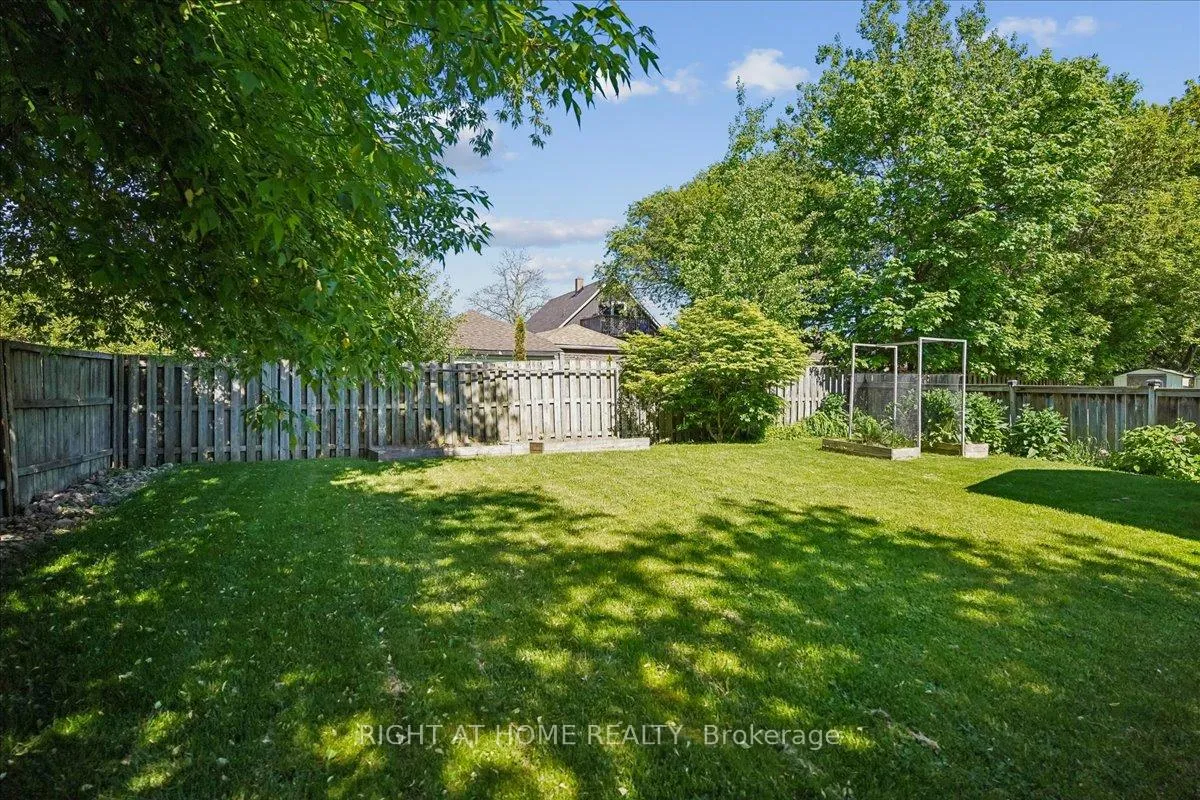 Photo 34 of 809 Rowena Street, Oshawa, Lakeview — HOMEH
