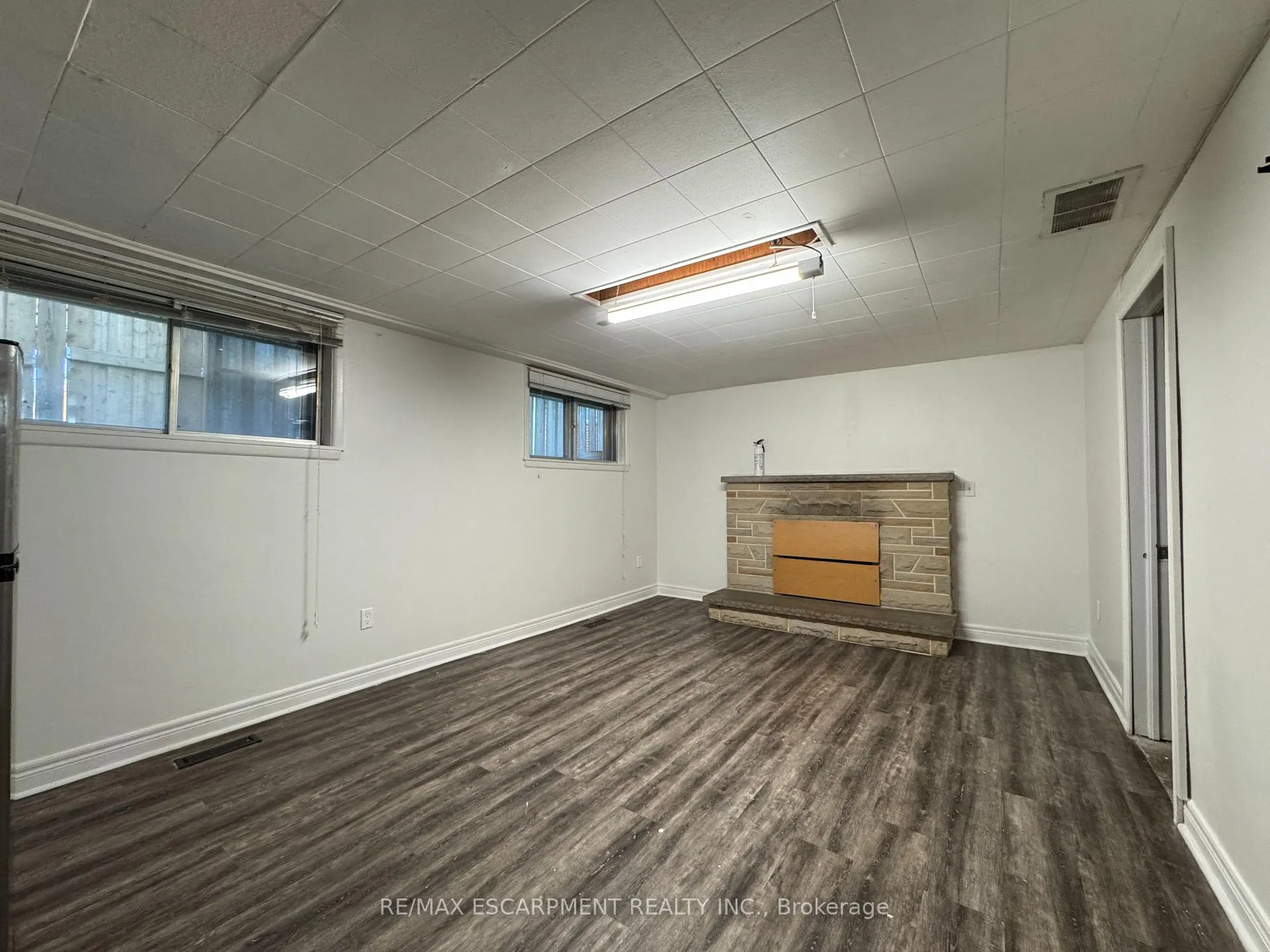 Photo 13 of 71 Hoover Crescent, Hamilton, Balfour — HOMEH