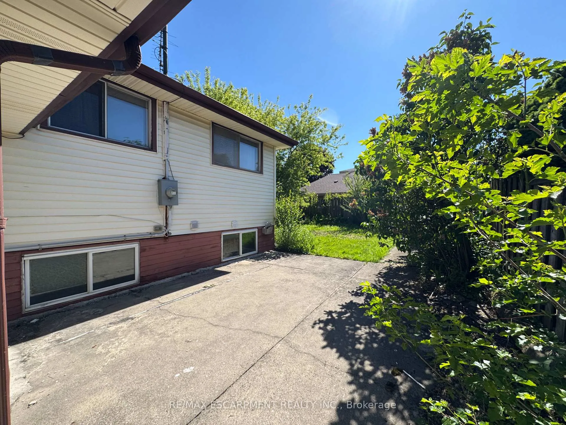 Photo 18 of 71 Hoover Crescent, Hamilton, Balfour — HOMEH