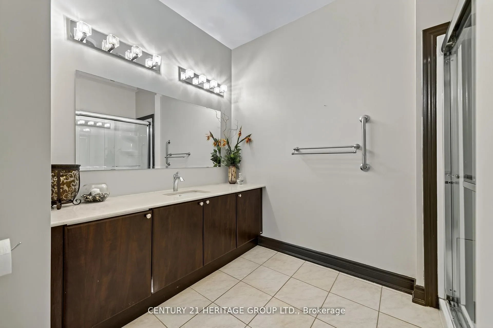 Photo 7 of 59 Kingsmere Crescent, New Tecumseth, Alliston — HOMEH