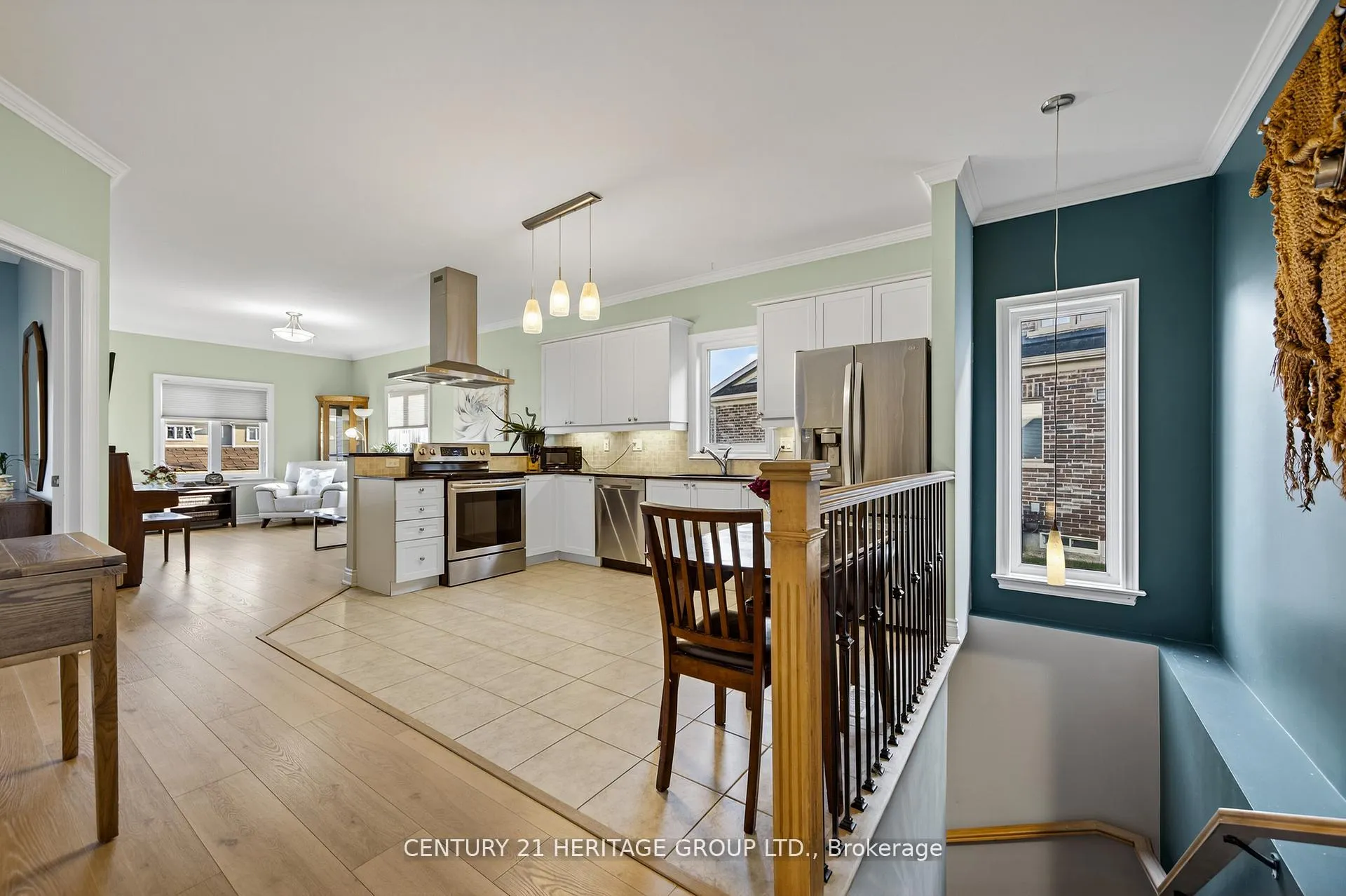 Photo 9 of 59 Kingsmere Crescent, New Tecumseth, Alliston — HOMEH