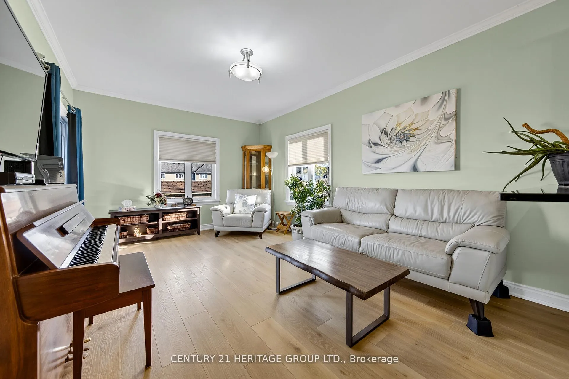 Photo 14 of 59 Kingsmere Crescent, New Tecumseth, Alliston — HOMEH