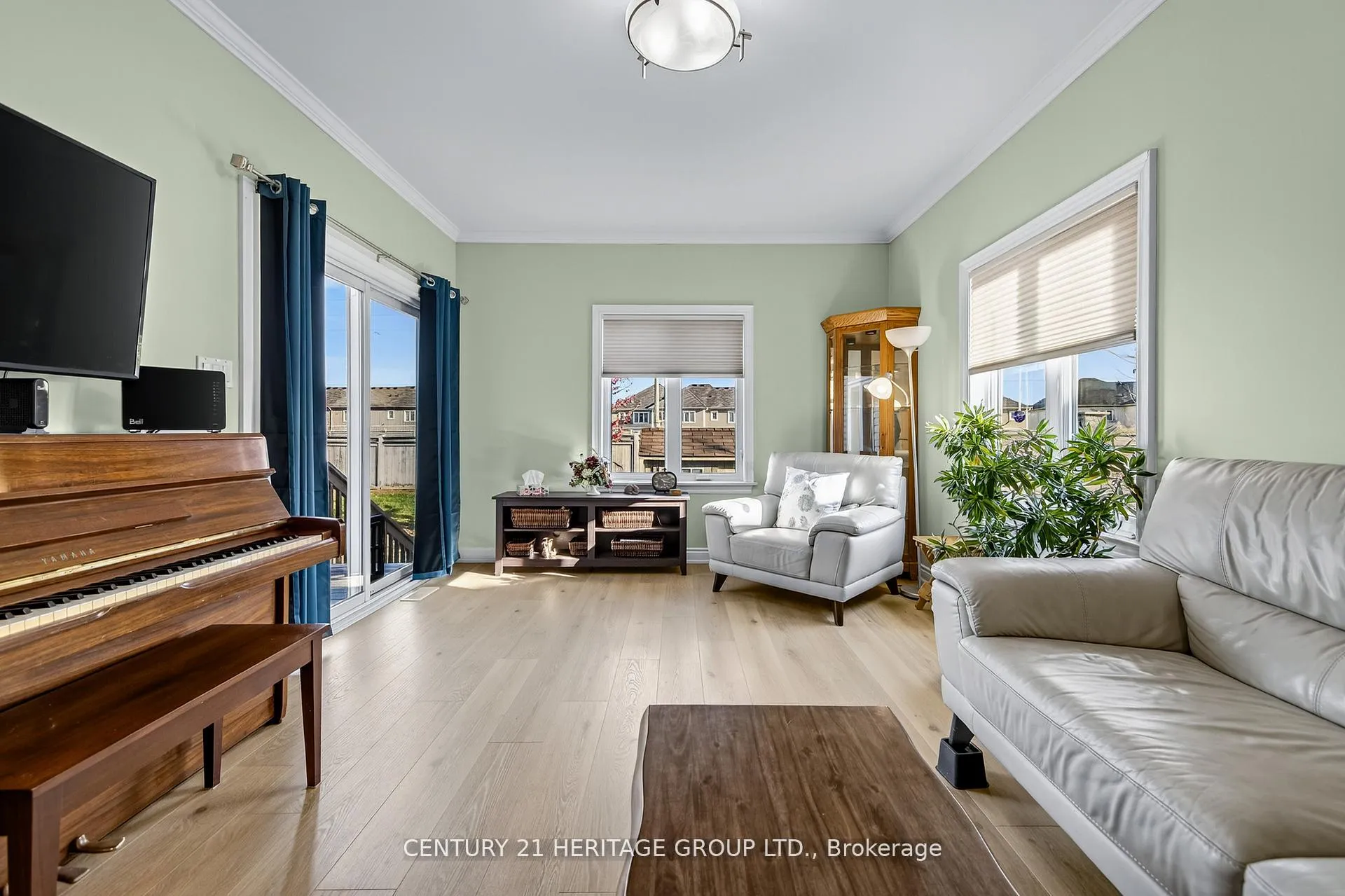Photo 15 of 59 Kingsmere Crescent, New Tecumseth, Alliston — HOMEH