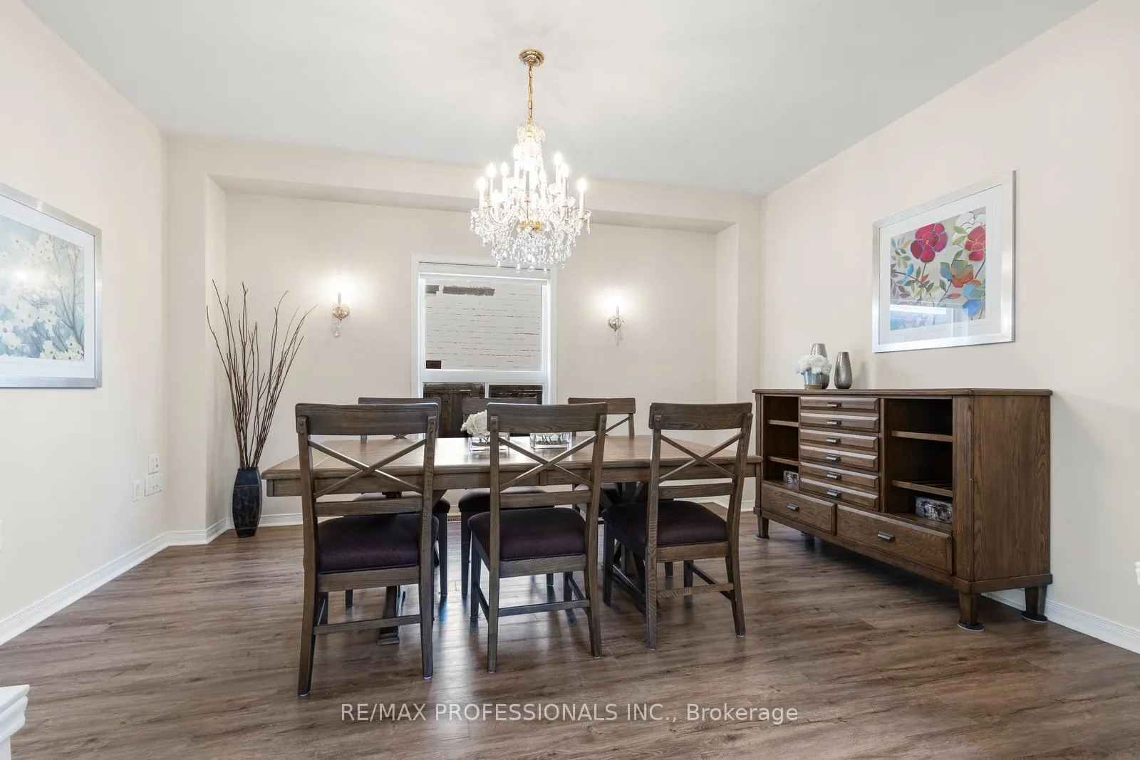 Photo 10 of 106 Hollybush Drive, Vaughan, Maple — HOMEH