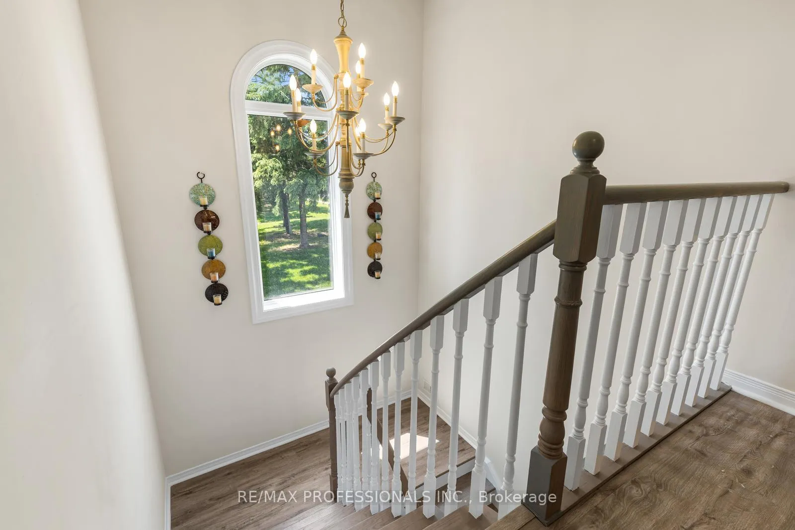 Photo 21 of 106 Hollybush Drive, Vaughan, Maple — HOMEH
