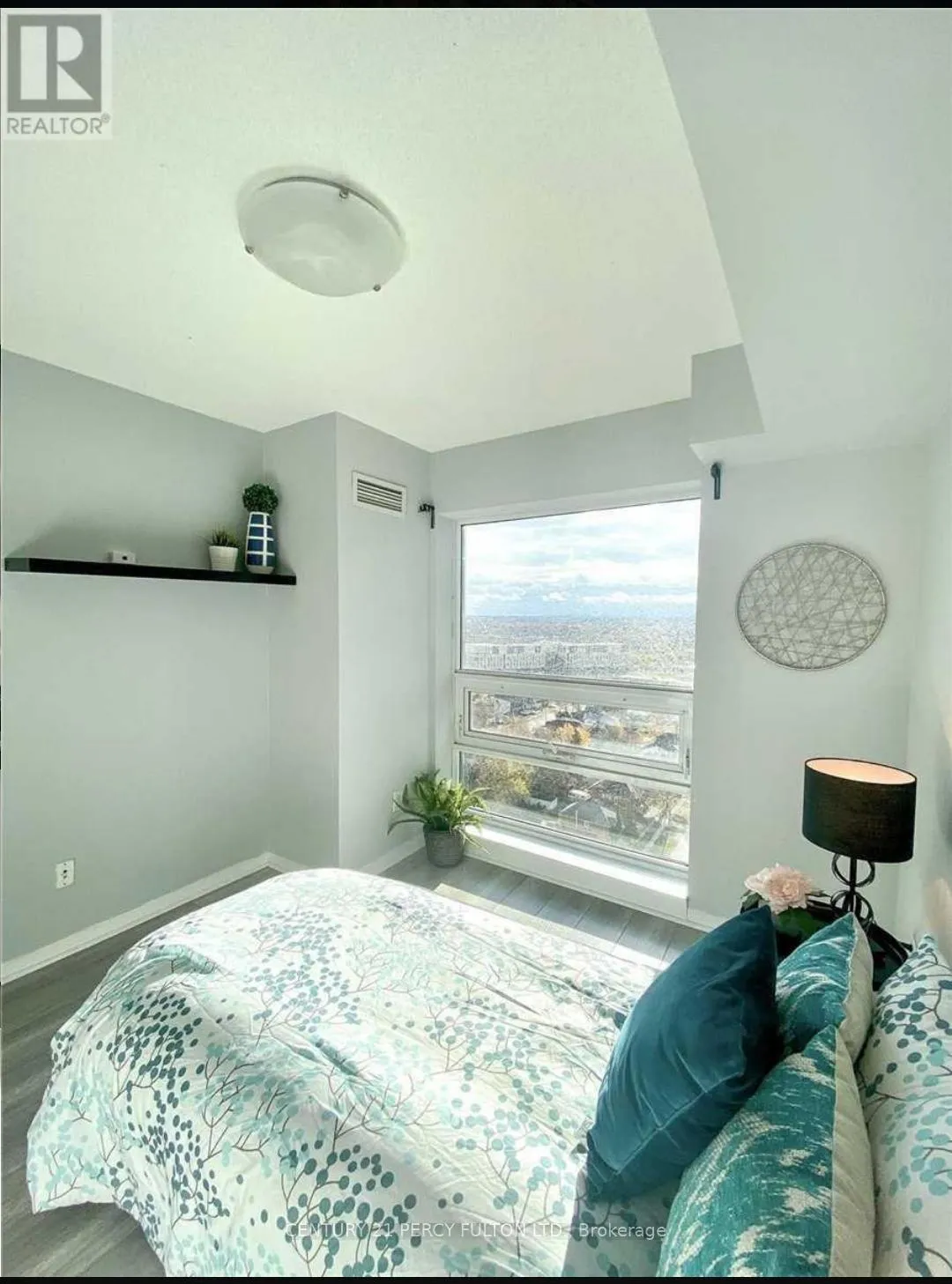 Photo 9 of Unit 2003, 215 Queen Street E, Brampton, Queen Street Corridor — HOMEH