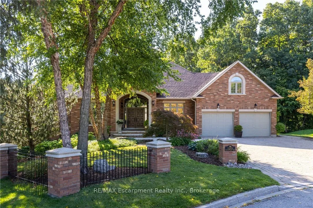 Photo 1 of 1285 Beaufort Drive, Burlington, Tyandaga — HOMEH