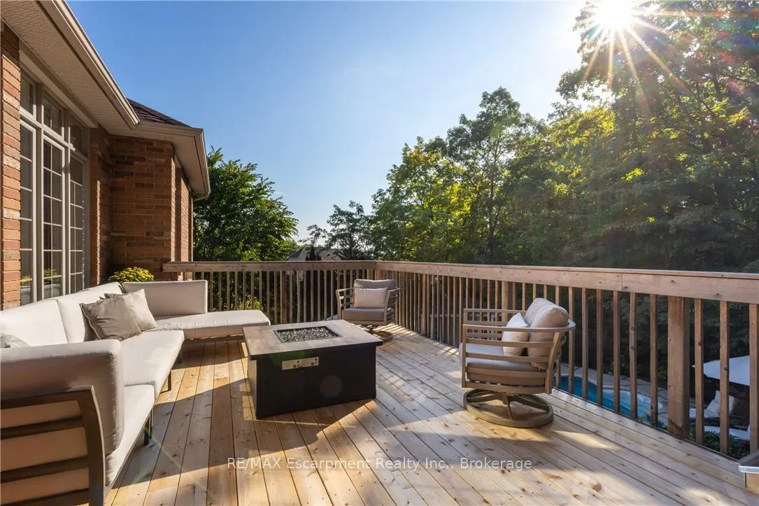 Photo 28 of 1285 Beaufort Drive, Burlington, Tyandaga — HOMEH