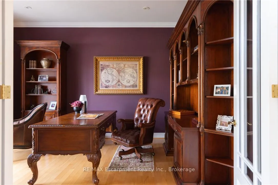 Photo 14 of 1285 Beaufort Drive, Burlington, Tyandaga — HOMEH