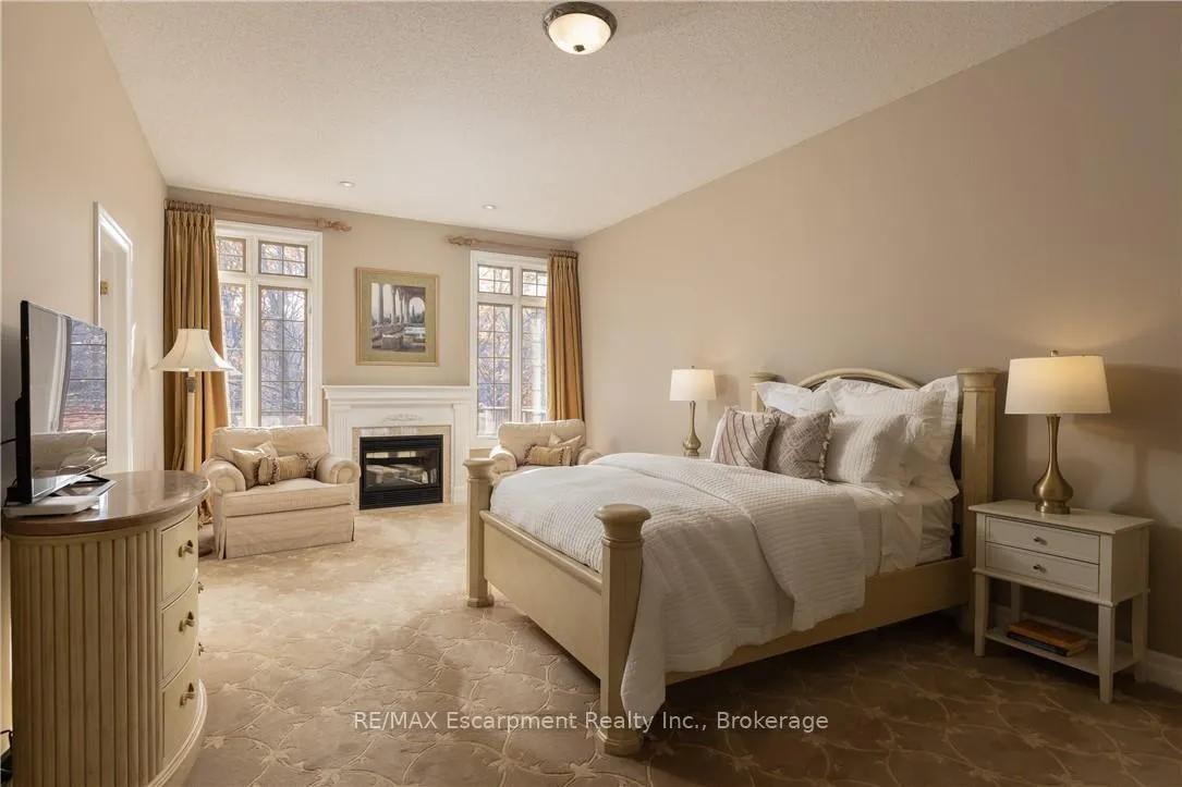 Photo 16 of 1285 Beaufort Drive, Burlington, Tyandaga — HOMEH