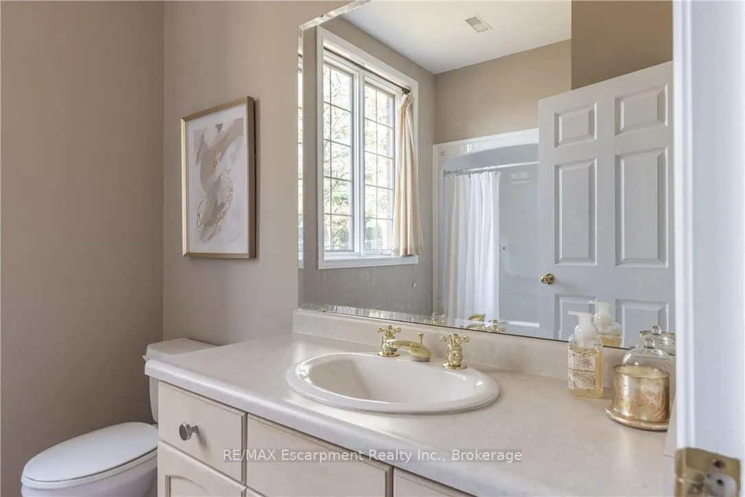Photo 25 of 1285 Beaufort Drive, Burlington, Tyandaga — HOMEH