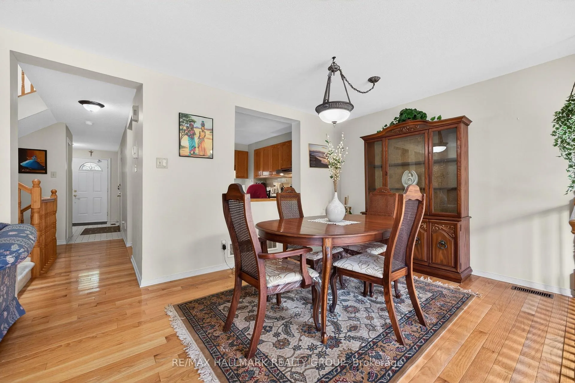 Photo 9 of 97 Flanders Street, Ottawa, Barrhaven - Cedargrove/Fraserdale — HOMEH