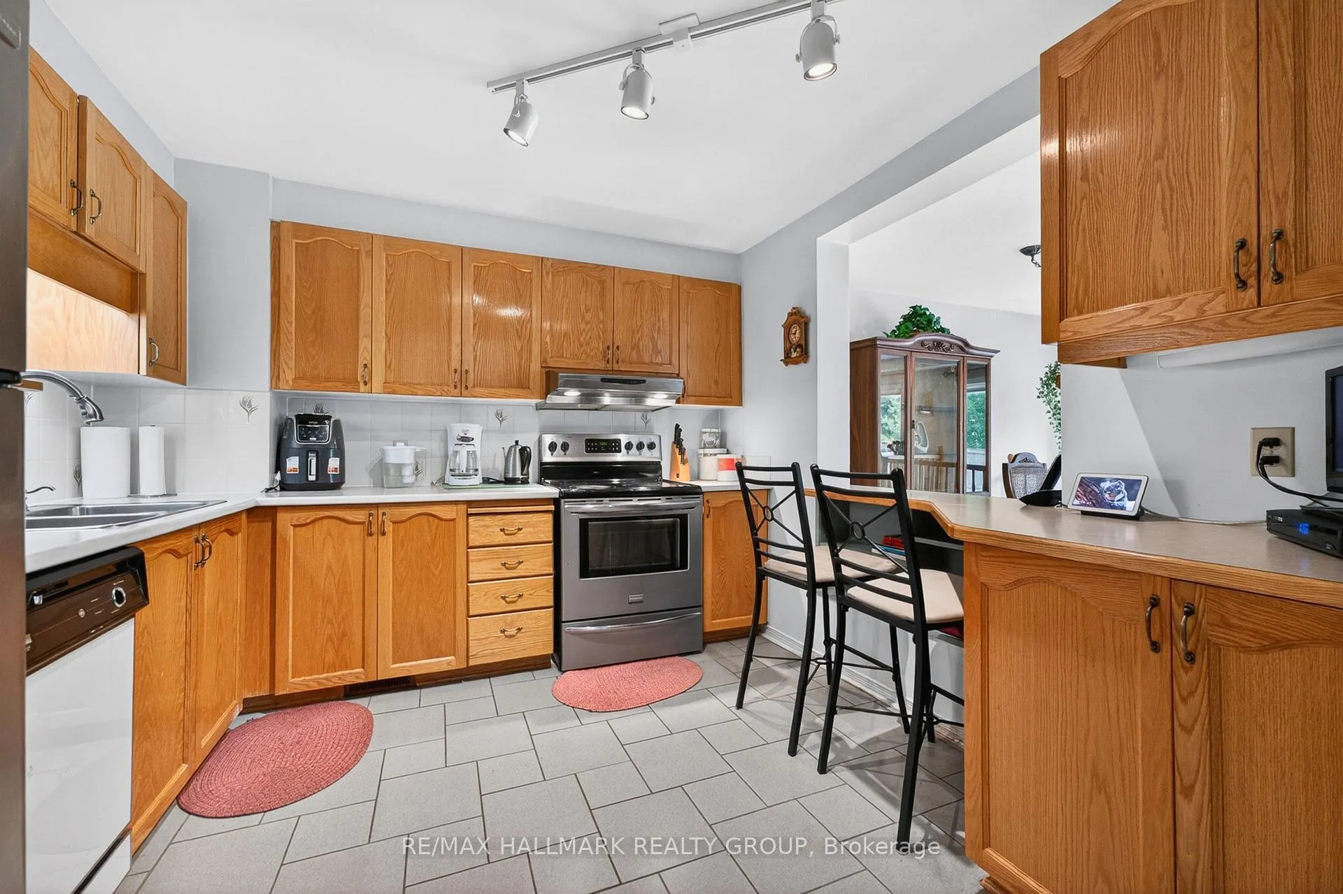 Photo 14 of 97 Flanders Street, Ottawa, Barrhaven - Cedargrove/Fraserdale — HOMEH