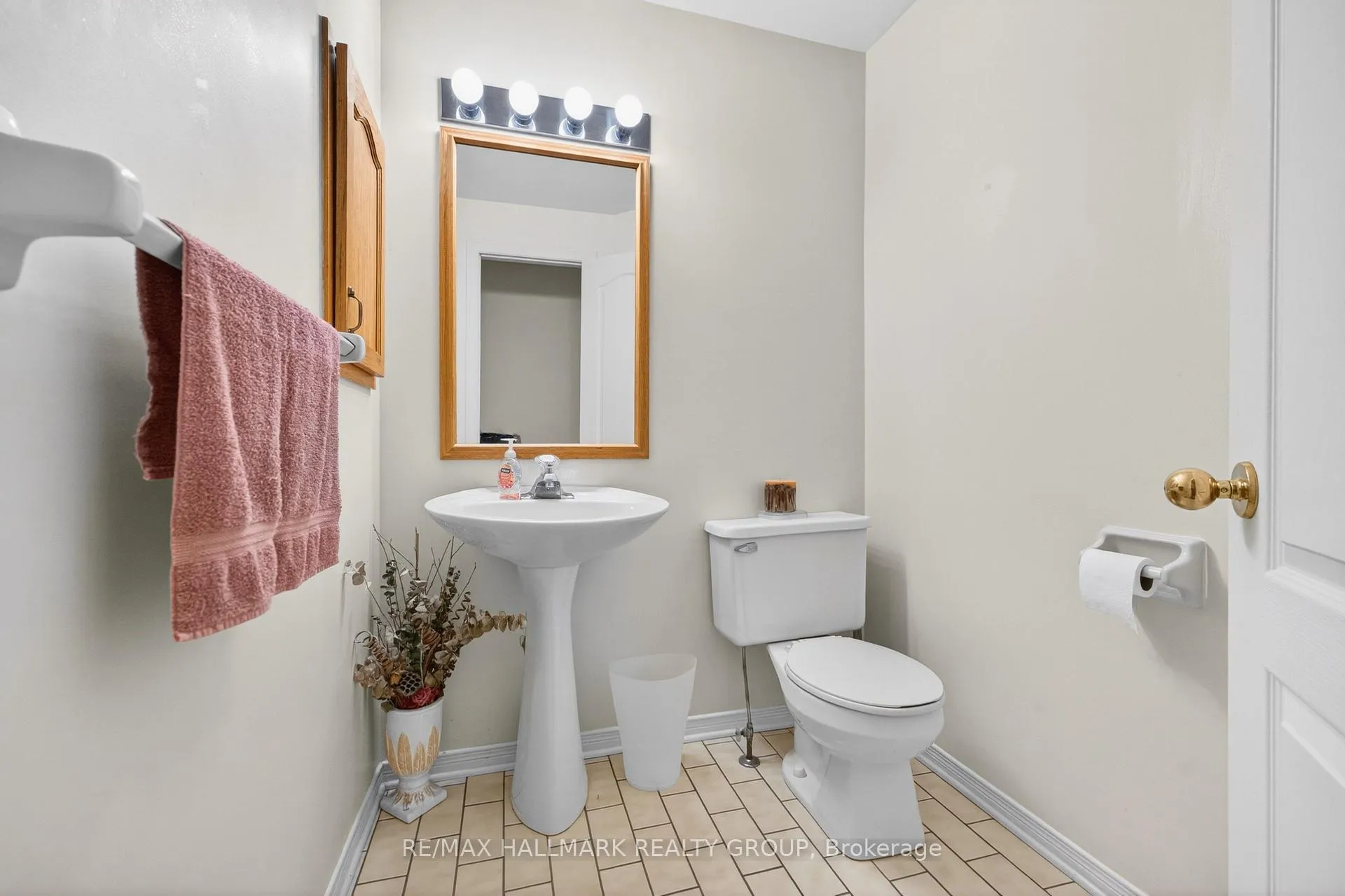 Photo 16 of 97 Flanders Street, Ottawa, Barrhaven - Cedargrove/Fraserdale — HOMEH