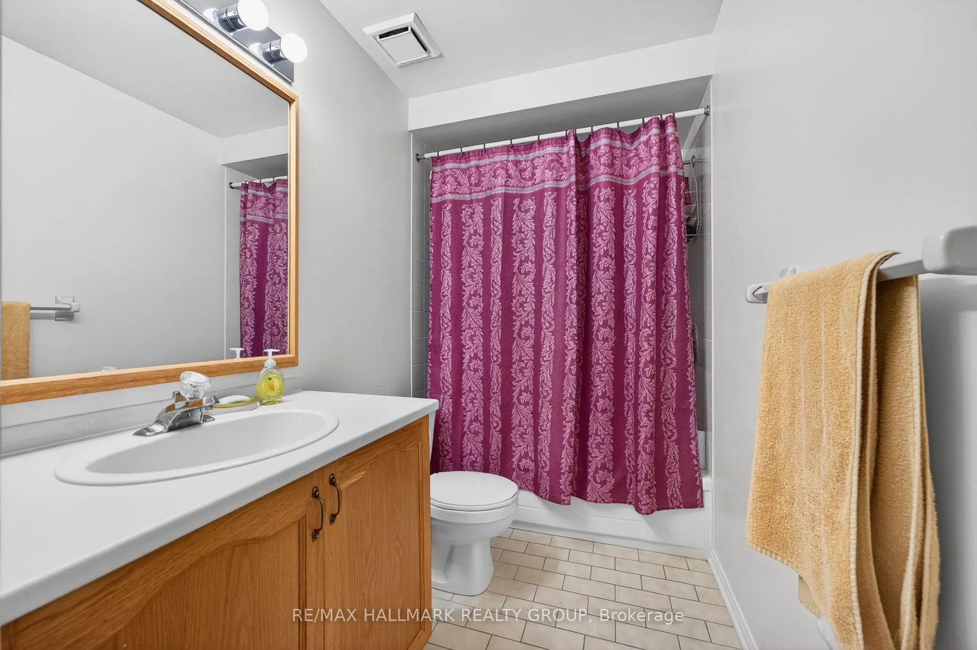 Photo 22 of 97 Flanders Street, Ottawa, Barrhaven - Cedargrove/Fraserdale — HOMEH