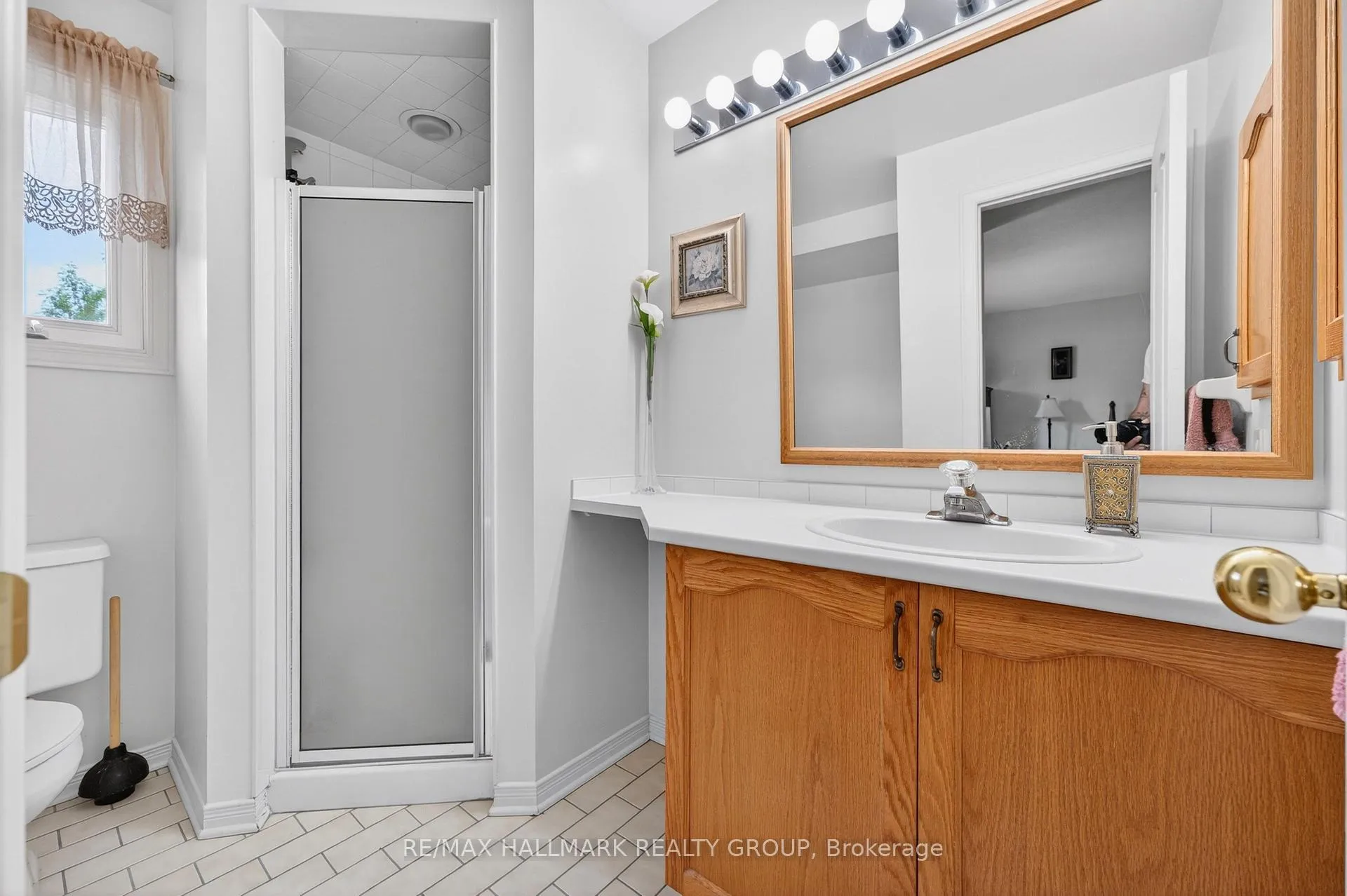 Photo 26 of 97 Flanders Street, Ottawa, Barrhaven - Cedargrove/Fraserdale — HOMEH