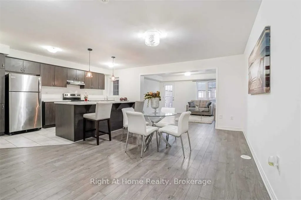 Photo 6 of 297 Murlock Heights, Milton, Ford — HOMEH