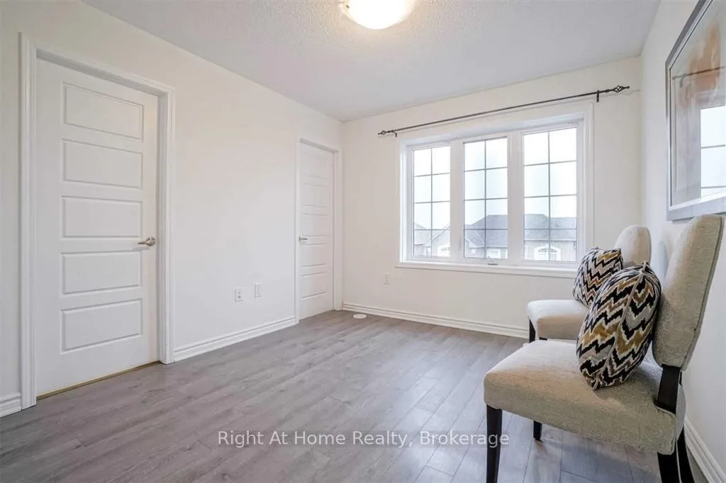 Photo 14 of 297 Murlock Heights, Milton, Ford — HOMEH