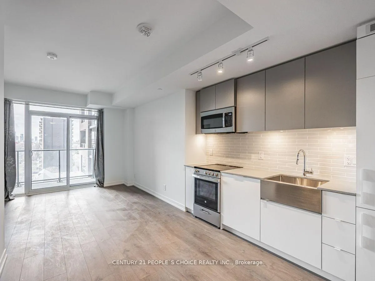 Photo 2 of Unit 713, 270 Dufferin Street, Toronto, South Parkdale — HOMEH
