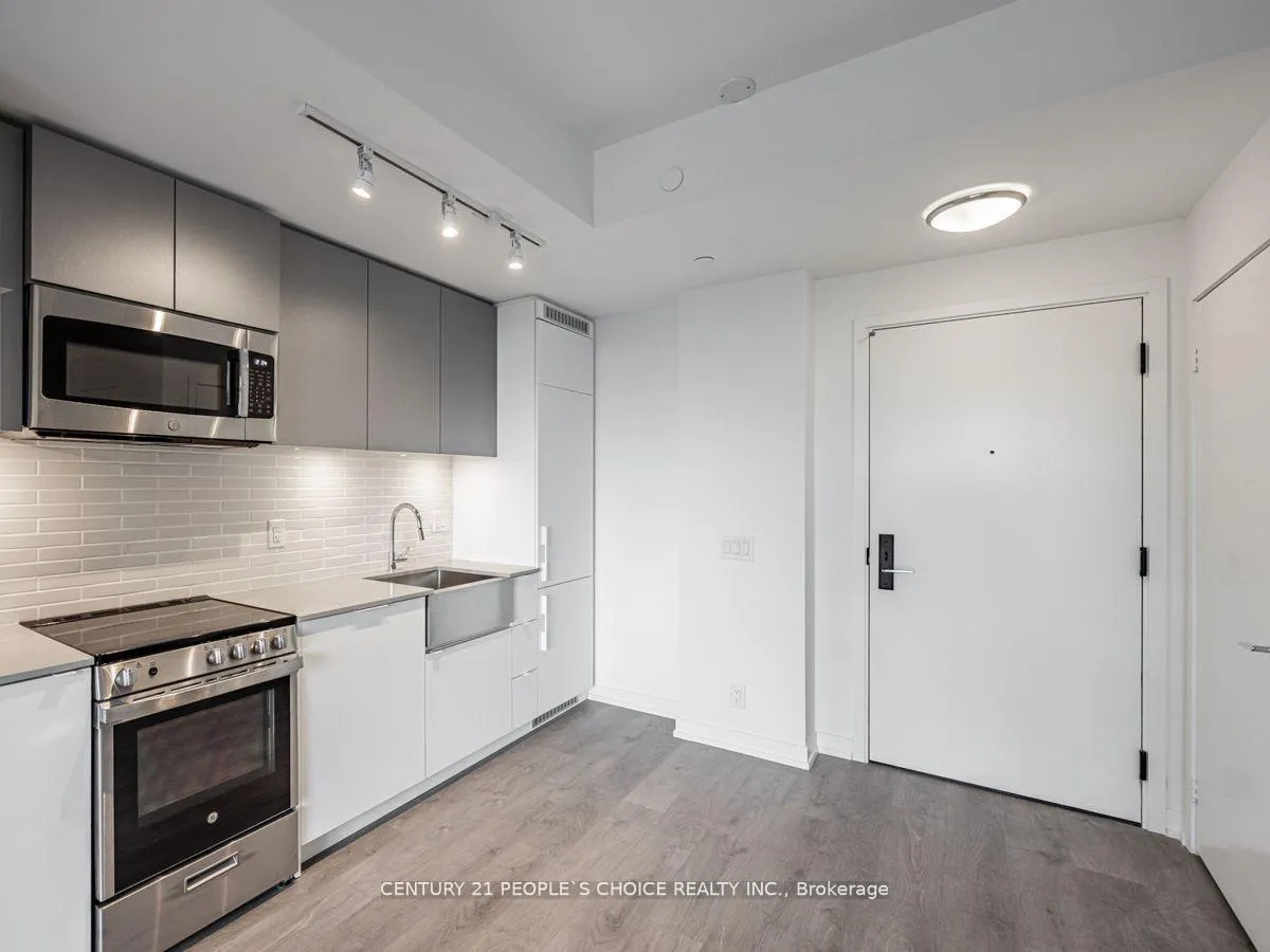 Photo 9 of Unit 713, 270 Dufferin Street, Toronto, South Parkdale — HOMEH