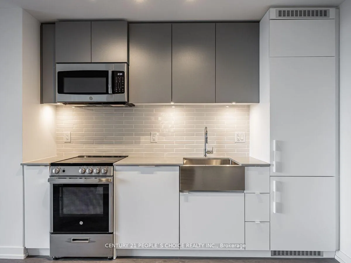 Photo 10 of Unit 713, 270 Dufferin Street, Toronto, South Parkdale — HOMEH