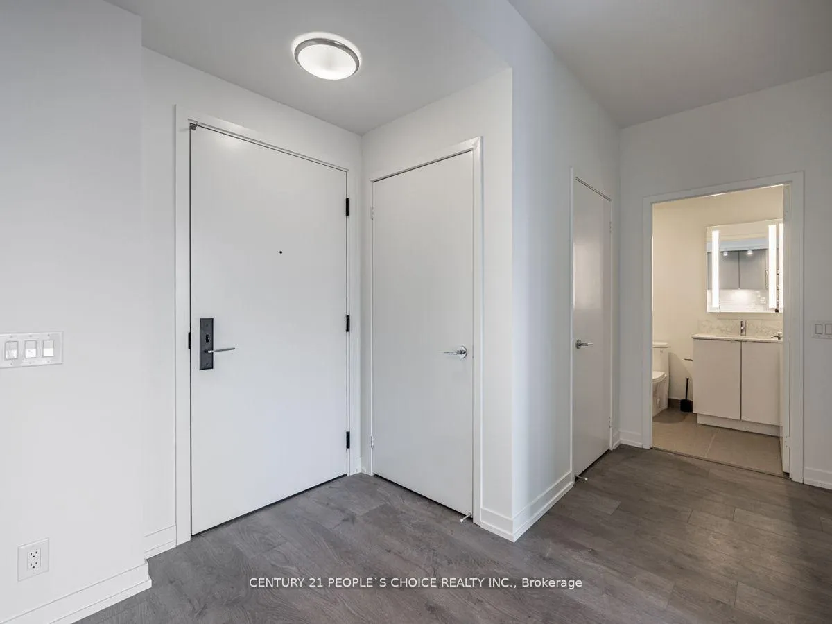 Photo 13 of Unit 713, 270 Dufferin Street, Toronto, South Parkdale — HOMEH