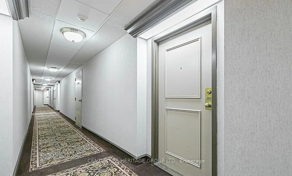 Photo 4 of Unit 1112, 270 Davis Drive, Newmarket, Central Newmarket — HOMEH