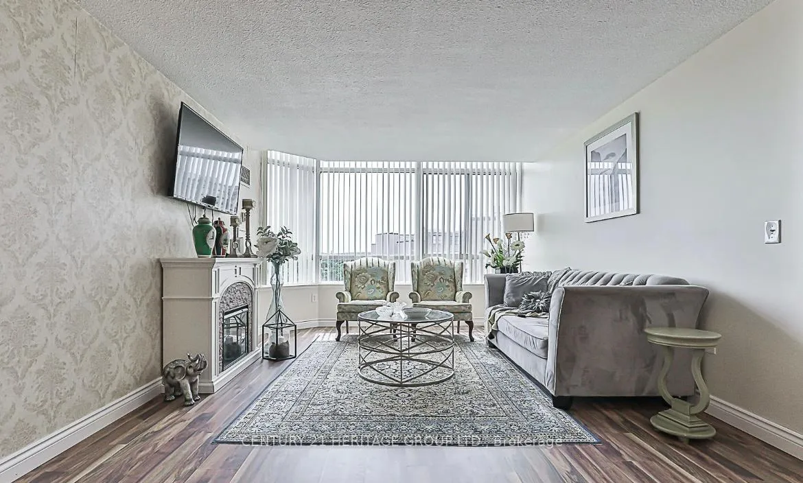 Photo 8 of Unit 1112, 270 Davis Drive, Newmarket, Central Newmarket — HOMEH