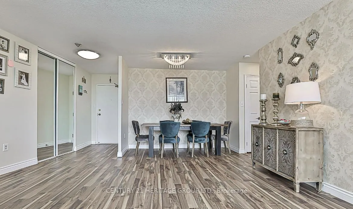 Photo 10 of Unit 1112, 270 Davis Drive, Newmarket, Central Newmarket — HOMEH
