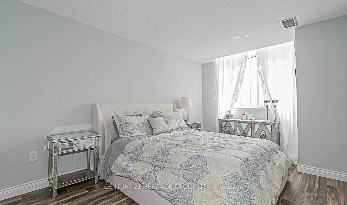 Photo 14 of Unit 1112, 270 Davis Drive, Newmarket, Central Newmarket — HOMEH