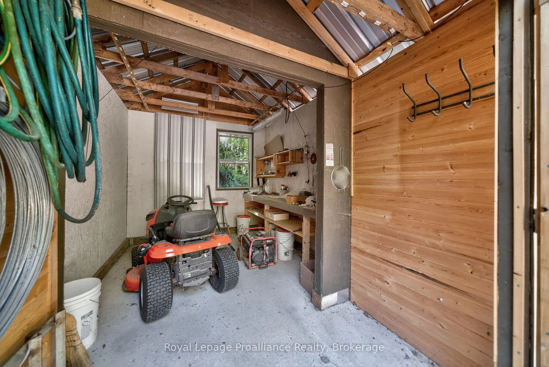 Photo 17 of 1084C Ridge Lane, Frontenac, Frontenac North — HOMEH
