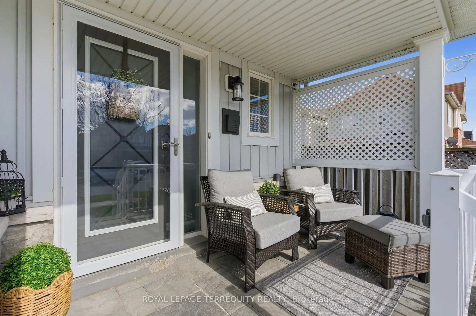 Photo 3 of 119 Argent Street, Clarington, Bowmanville — HOMEH