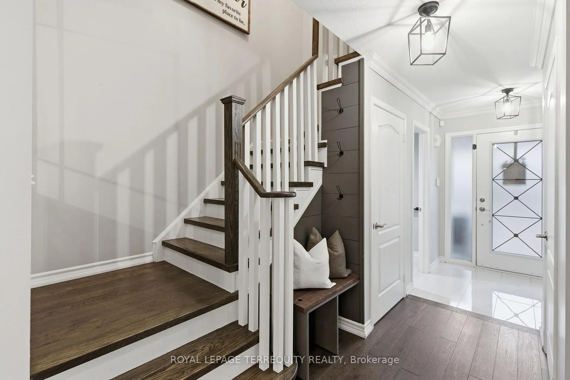 Photo 7 of 119 Argent Street, Clarington, Bowmanville — HOMEH