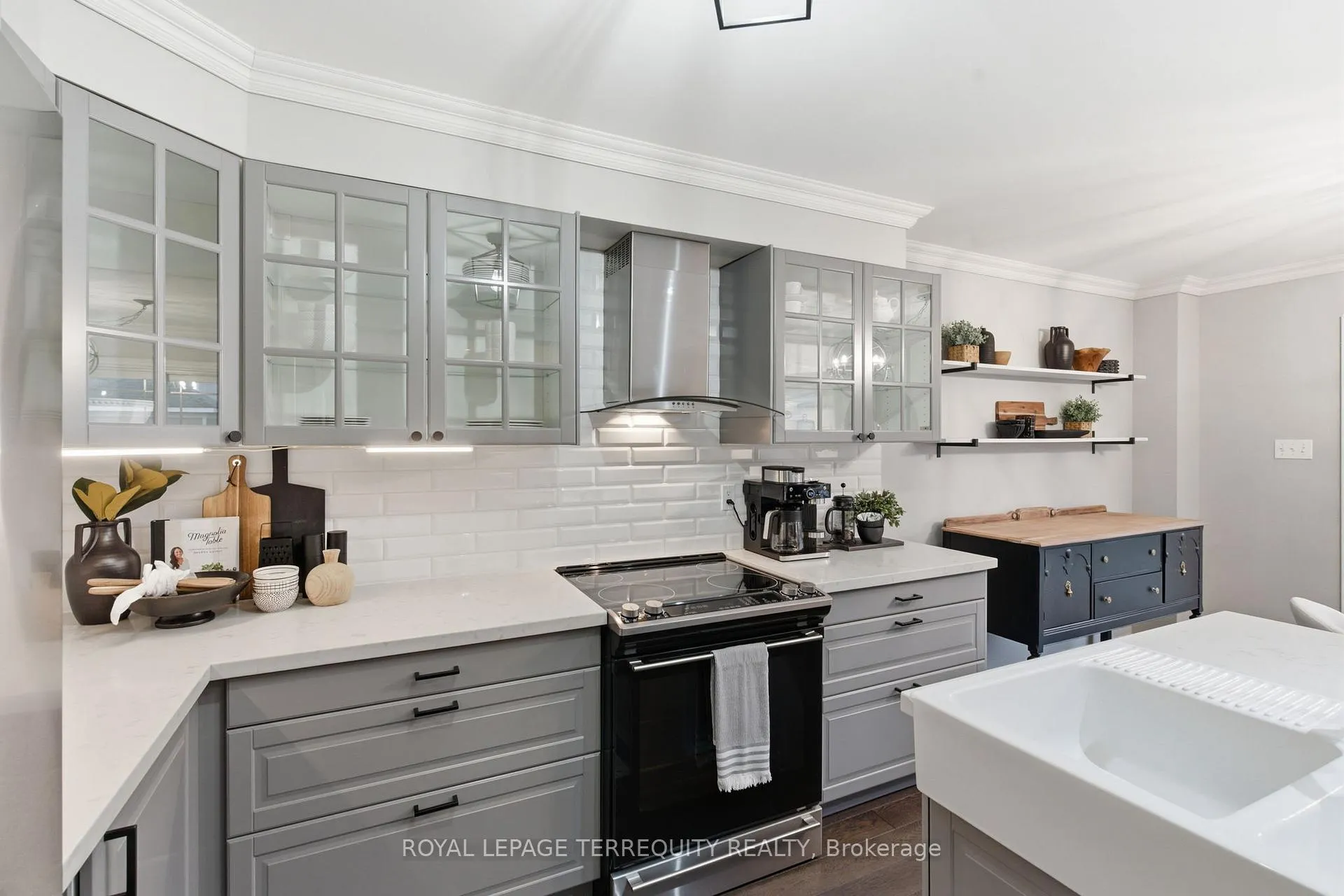 Photo 15 of 119 Argent Street, Clarington, Bowmanville — HOMEH