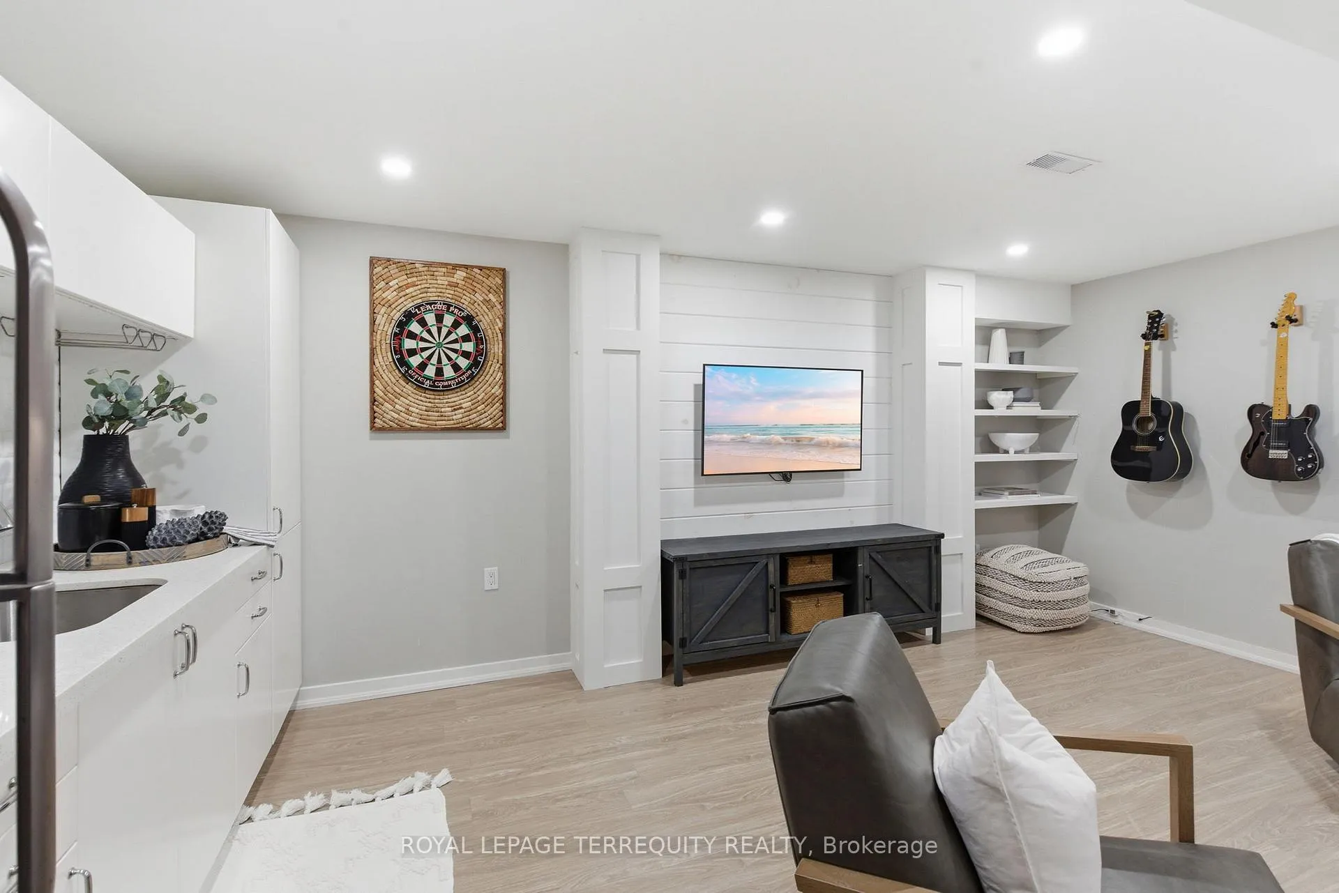 Photo 34 of 119 Argent Street, Clarington, Bowmanville — HOMEH