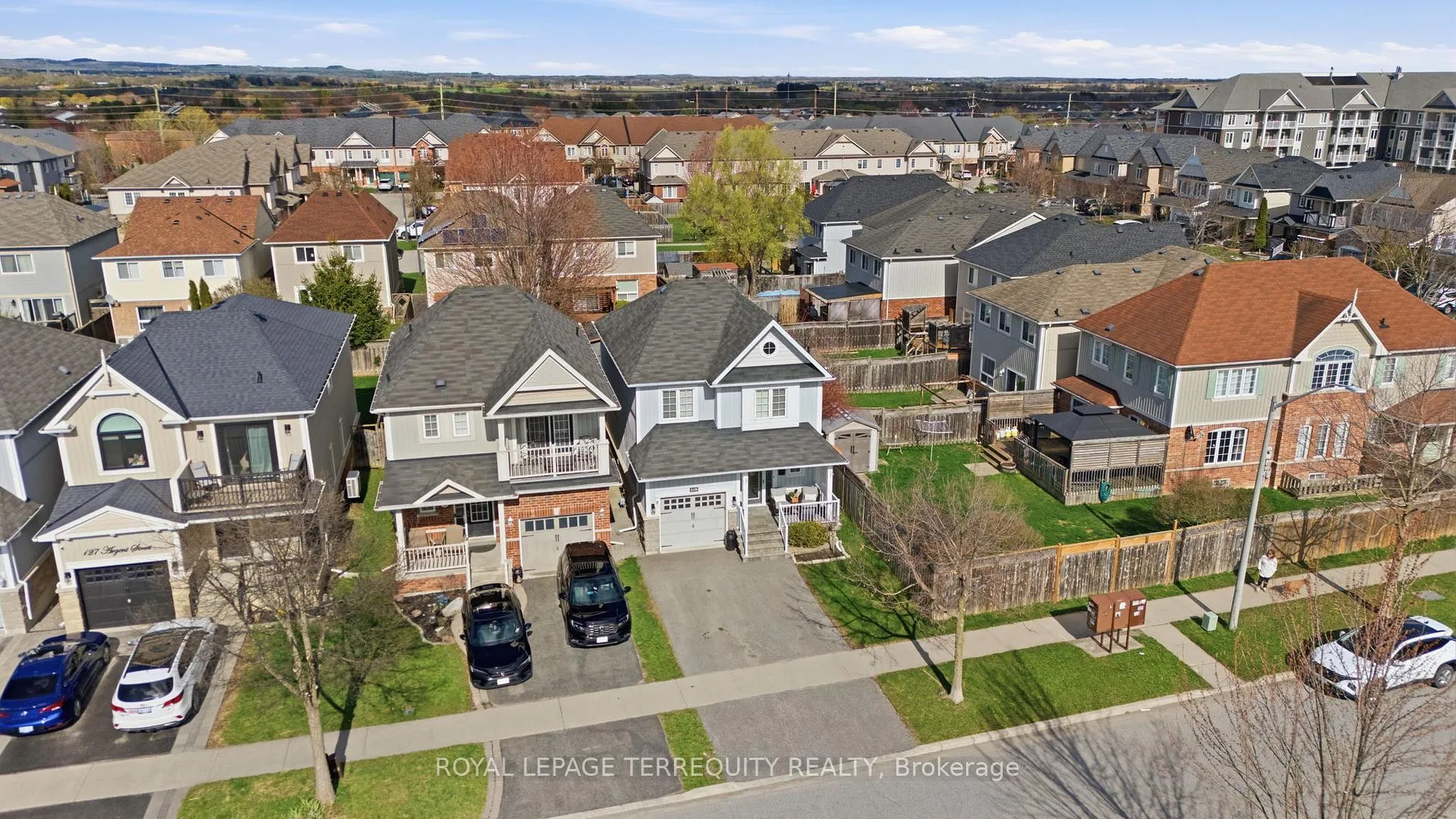 Photo 41 of 119 Argent Street, Clarington, Bowmanville — HOMEH