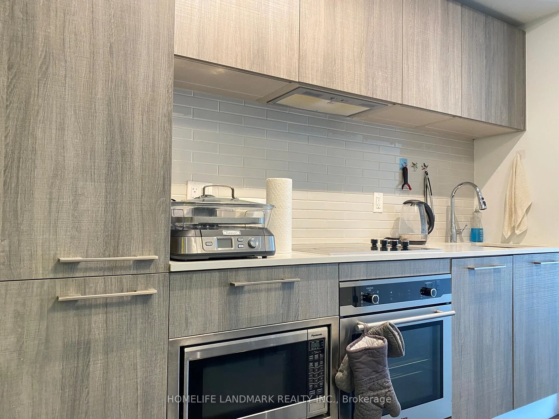 Photo 15 of Unit 315, 3 Gloucester Street, Toronto, Church-Yonge Corridor — HOMEH