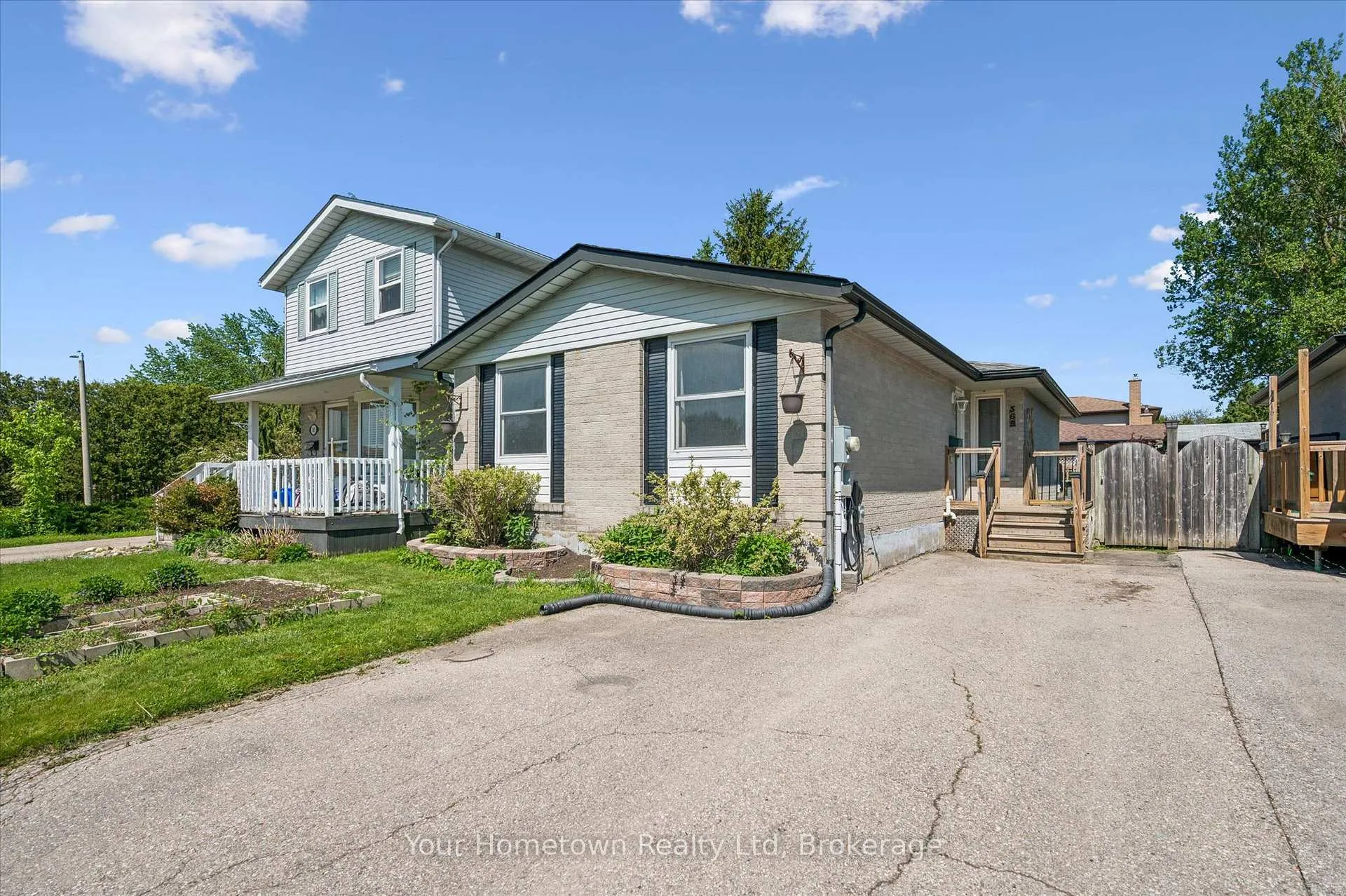 Photo 1 of 369 Strathallan Street, Centre Wellington, Fergus — HOMEH