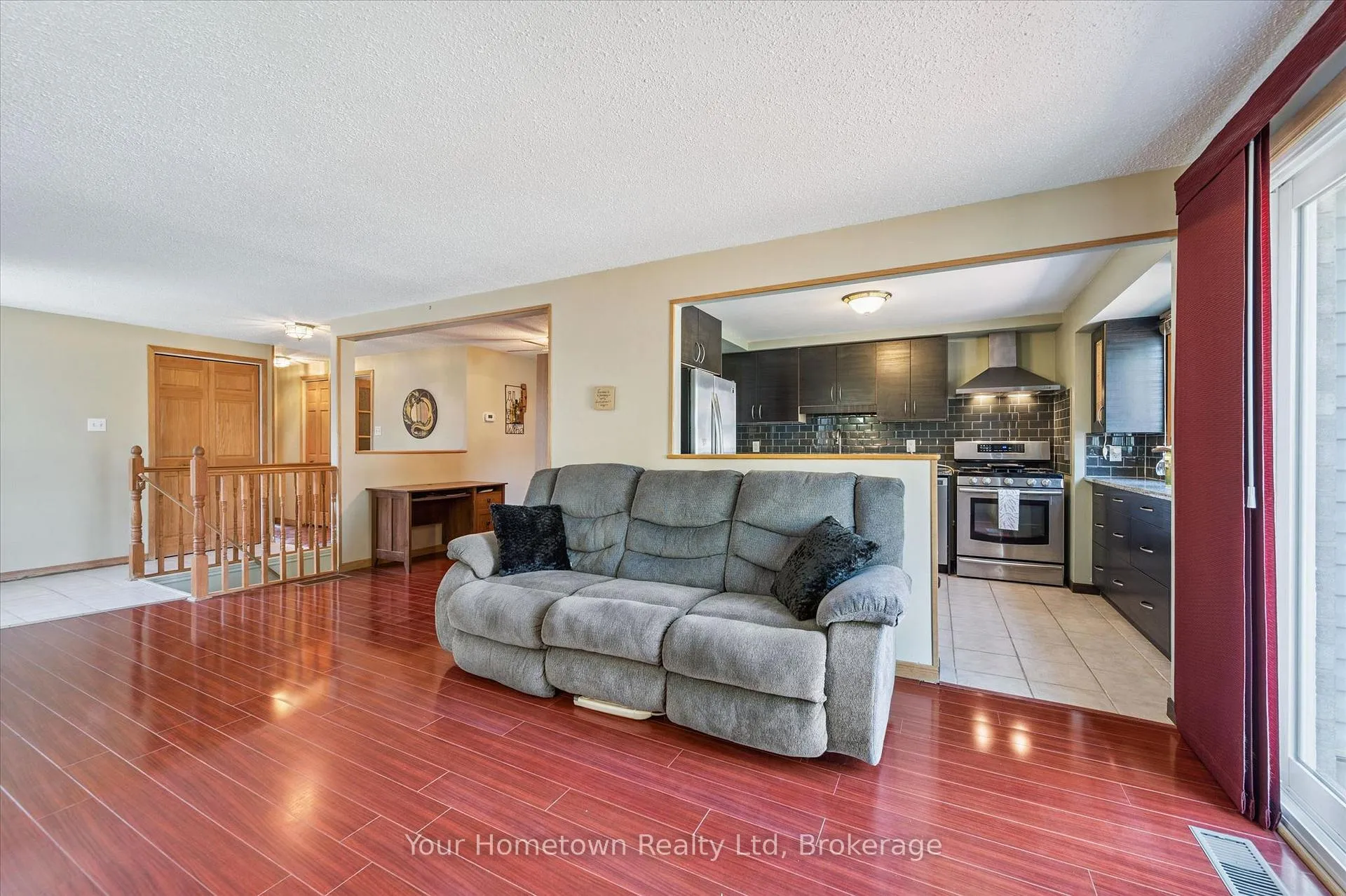 Photo 11 of 369 Strathallan Street, Centre Wellington, Fergus — HOMEH