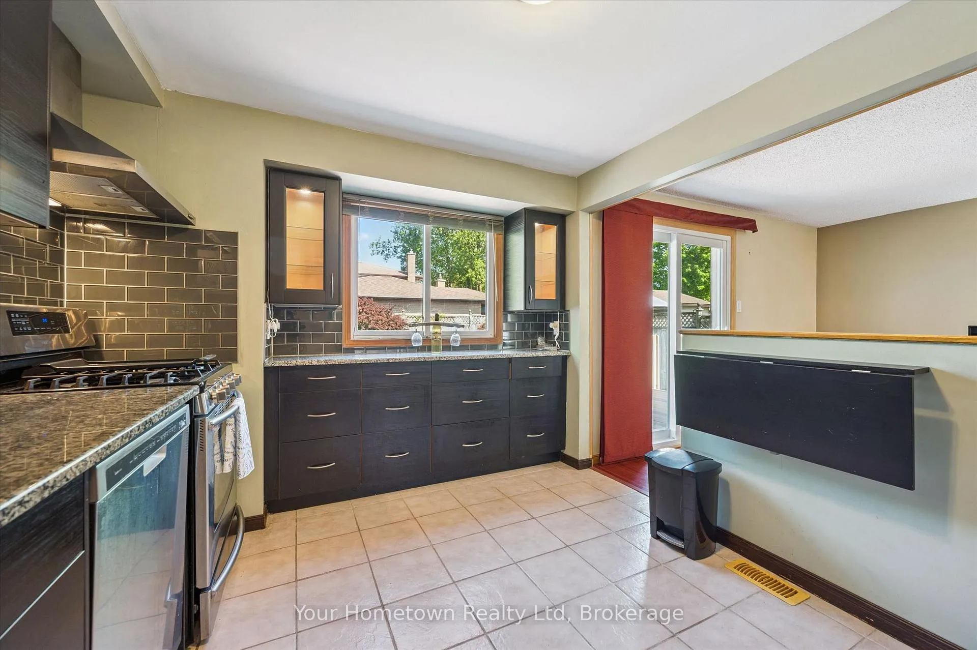 Photo 15 of 369 Strathallan Street, Centre Wellington, Fergus — HOMEH