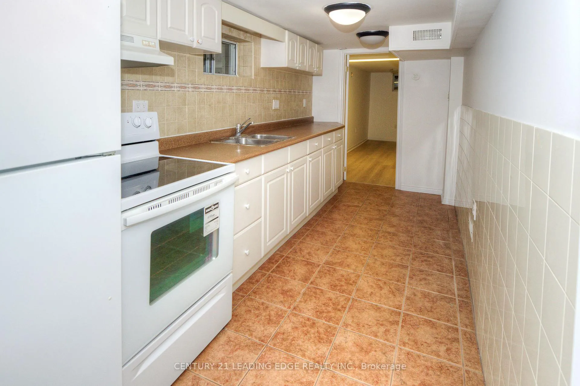 Photo 9 of 9 Wallington Avenue, Toronto, Woodbine-Lumsden — HOMEH