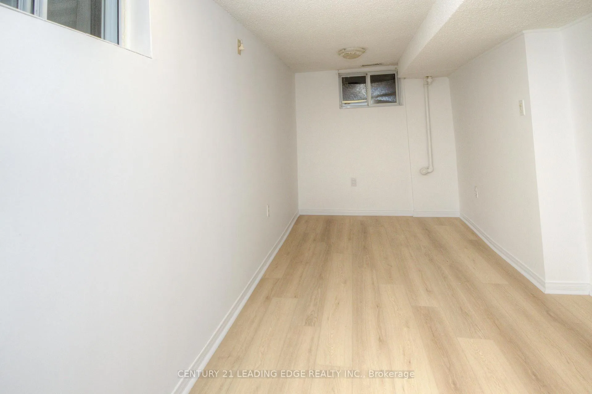 Photo 31 of 9 Wallington Avenue, Toronto, Woodbine-Lumsden — HOMEH
