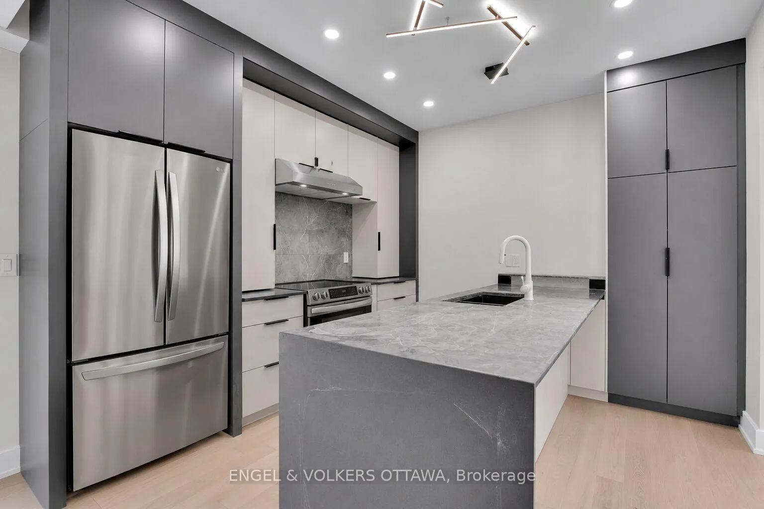 Photo 6 of Unit A, 372 Berkley Avenue, Ottawa, Westboro West — HOMEH