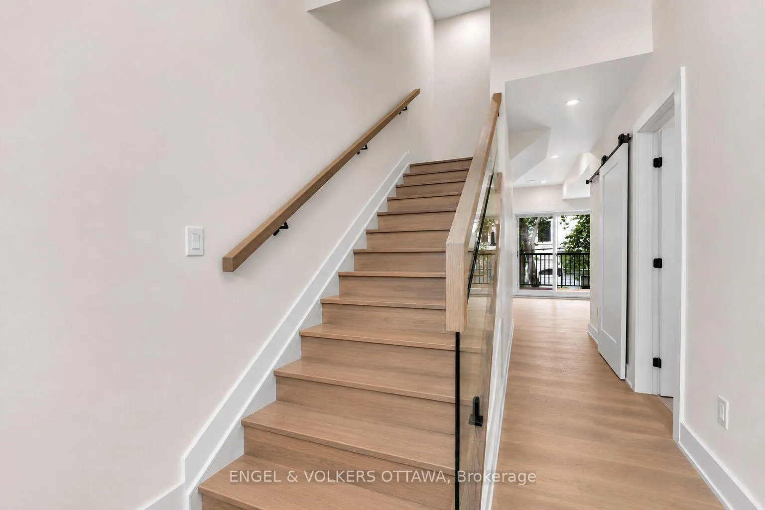Photo 12 of Unit A, 372 Berkley Avenue, Ottawa, Westboro West — HOMEH