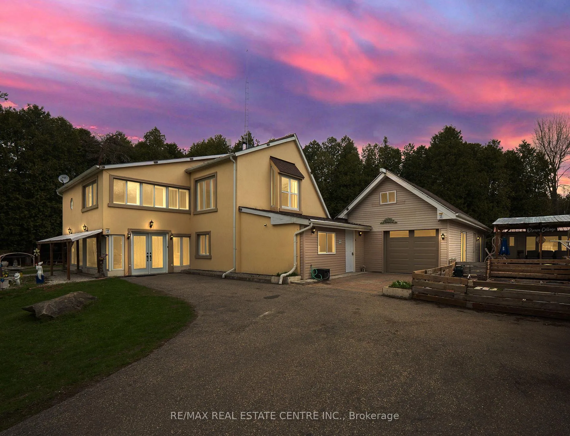 Photo 1 of 11099 Sixth Line Nassagaweya, Milton, Rural Nassagaweya — HOMEH