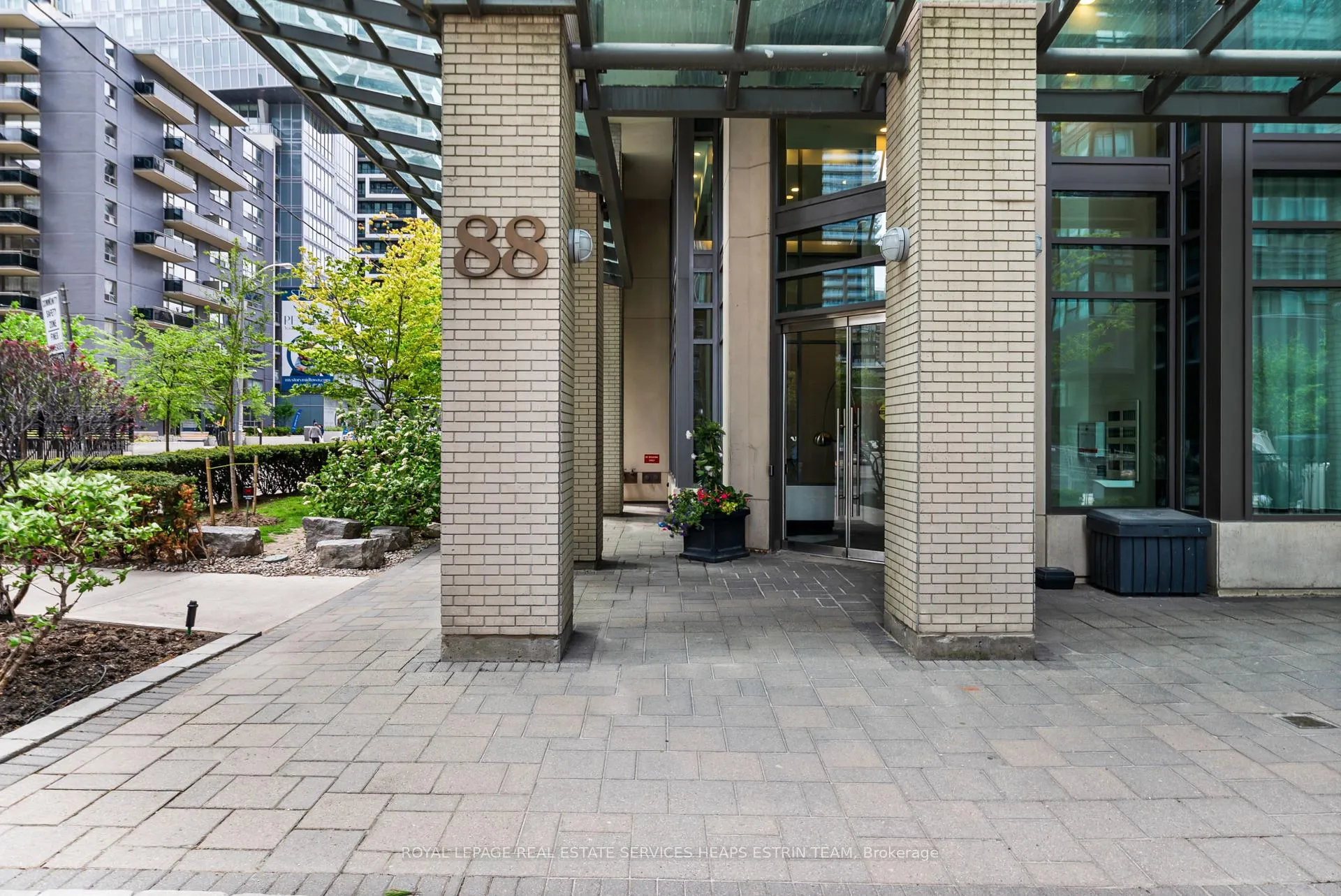 Photo 32 of Unit 2005, 88 Broadway Avenue, Toronto, Mount Pleasant West — HOMEH