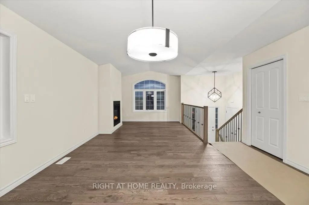 Photo 6 of 382 Mulberry Lane, Lakeshore — HOMEH