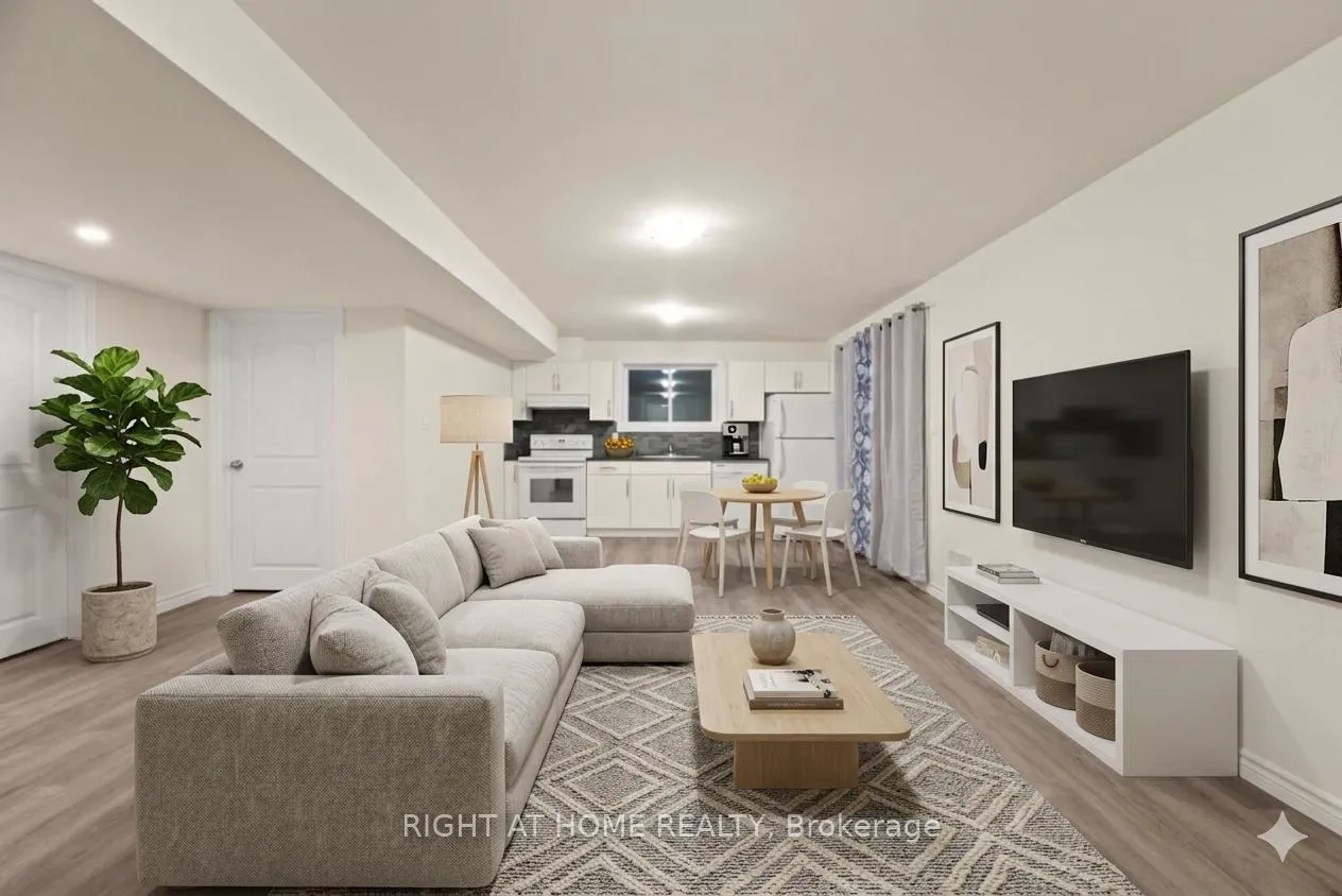 Photo 9 of 382 Mulberry Lane, Lakeshore — HOMEH