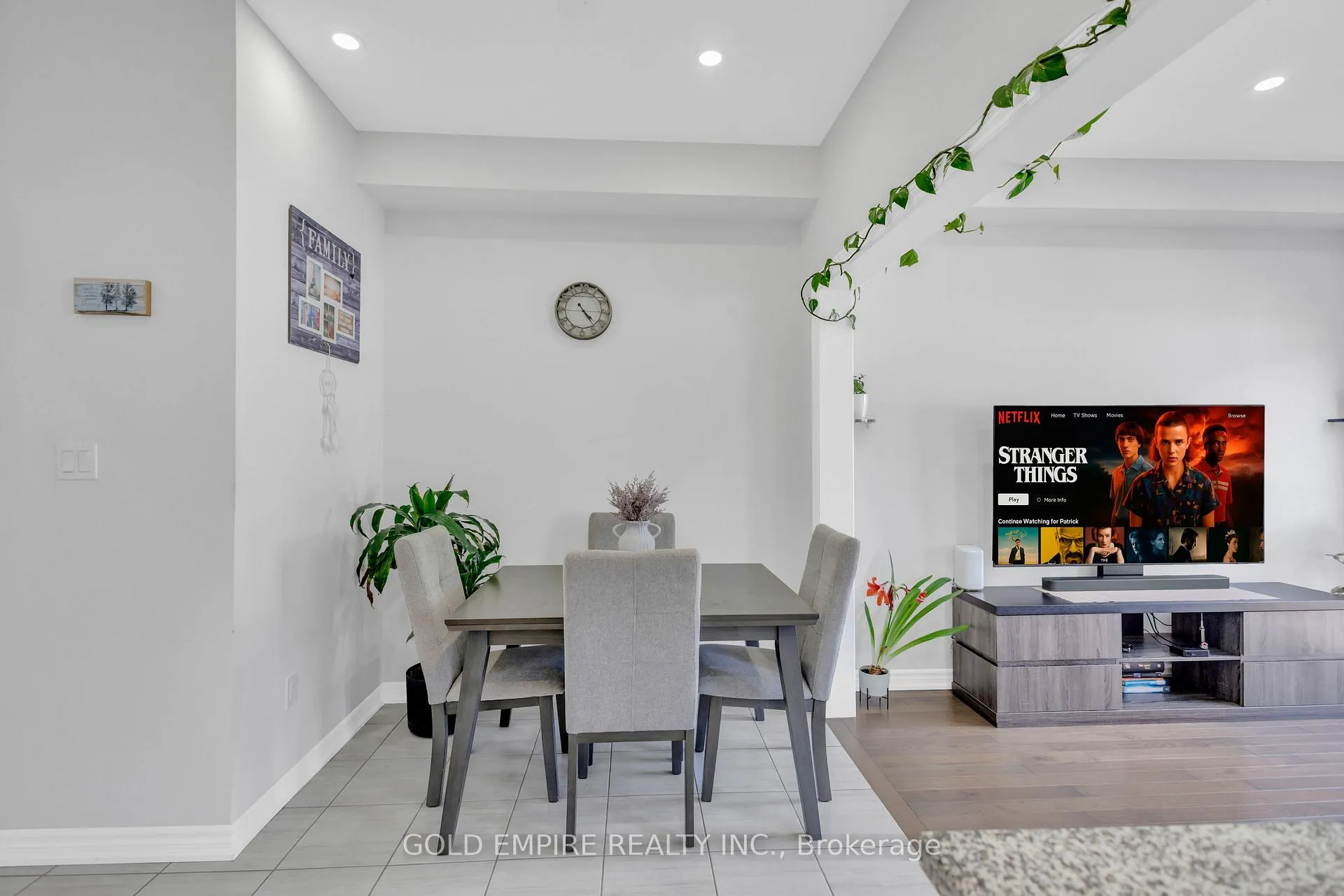 Photo 9 of 21 Flaibano Street, Brampton, Heart Lake West — HOMEH